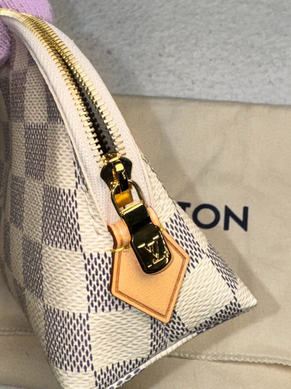 Authentic Louis Vuitton Damier Azur Cosmetic pouch PM - Picture 5 of 13